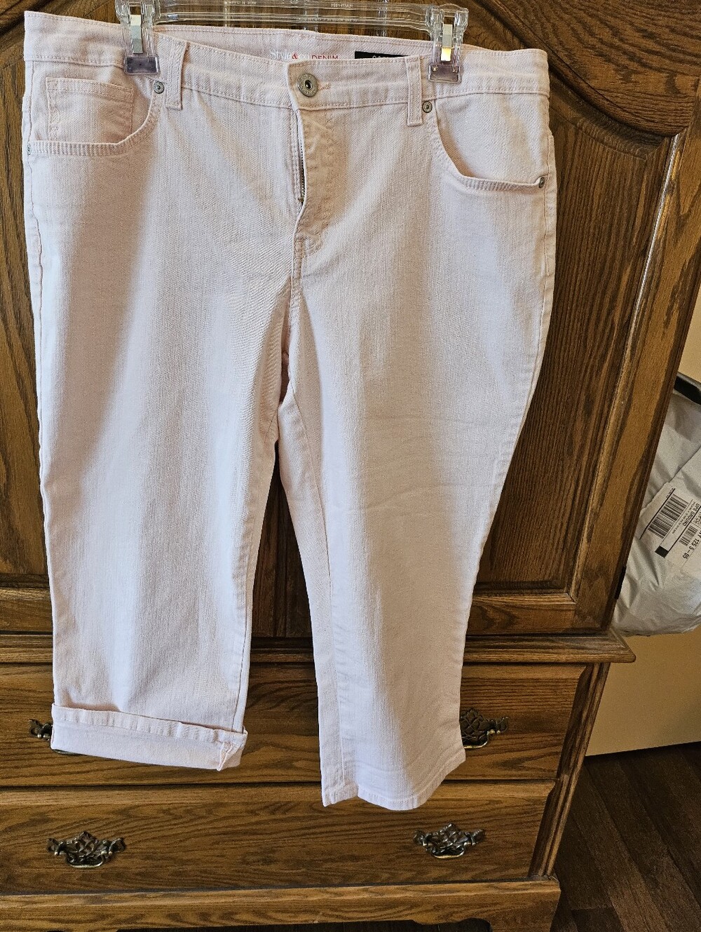 Style & Co. Light Pink Capri Jeans